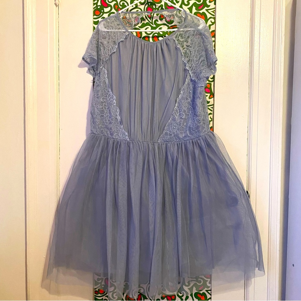 Super dreamy ASOS Curve lace tulle mini prom dress, size US 18.